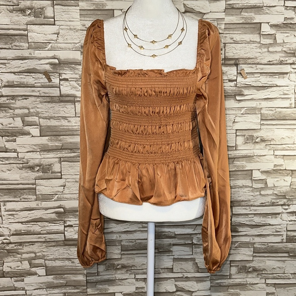 MIXED THREADS Los Angeles Carmel Smocked Peasant Sleeve Ruffle Blouse